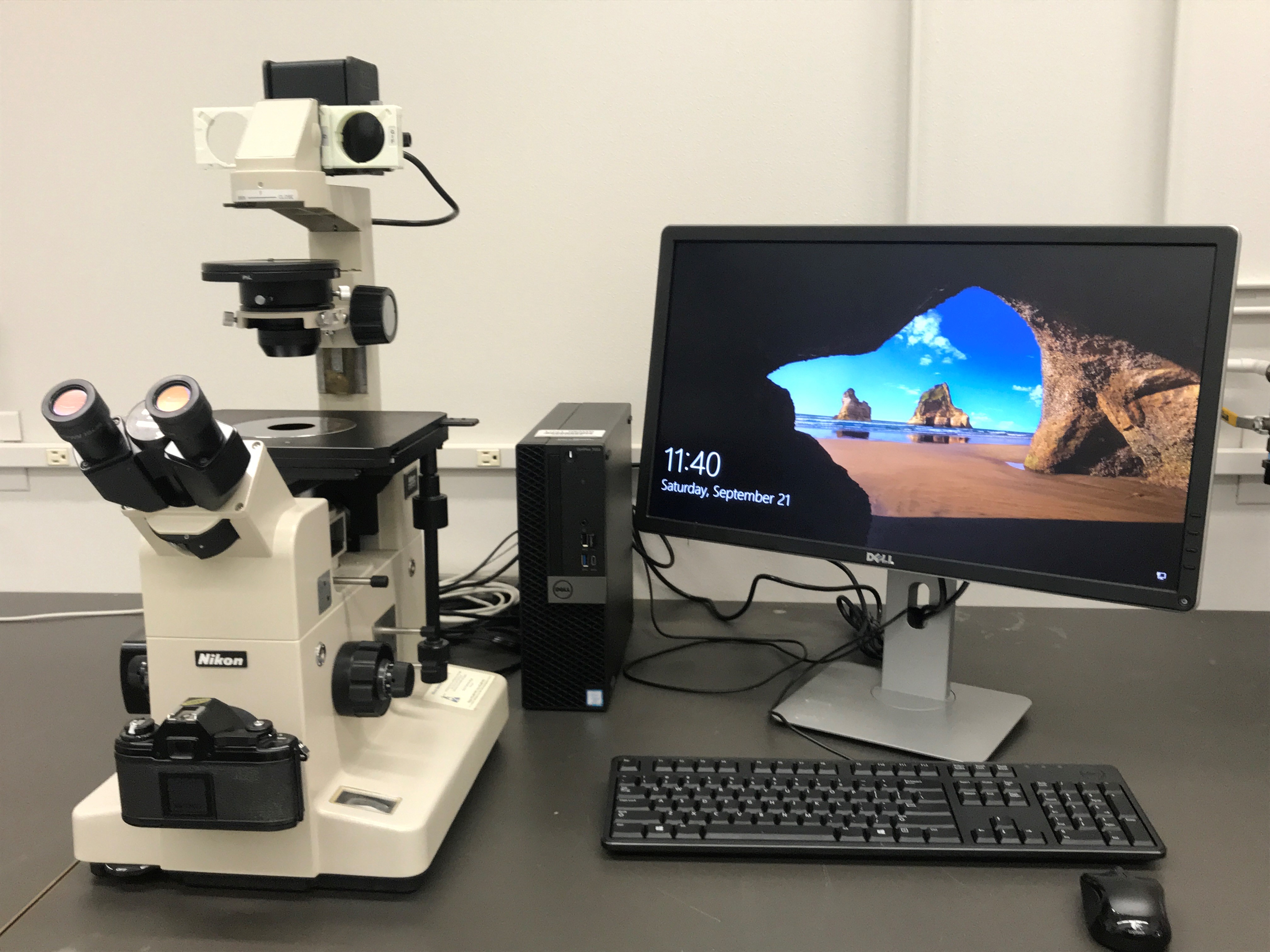 Nikon Inverted Stage Microscope equipped with an AmScope 18MP USB 3.0 High-speed color CMOS camera